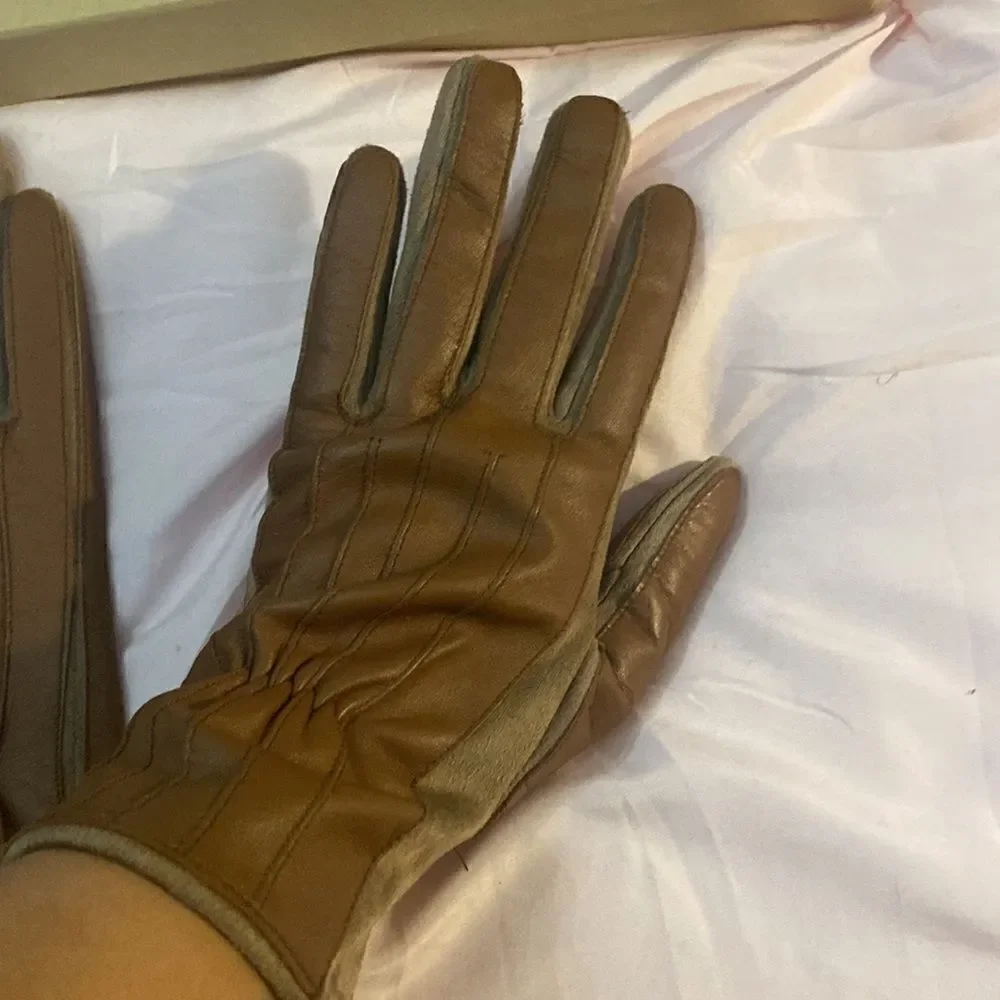 Ladies gloves